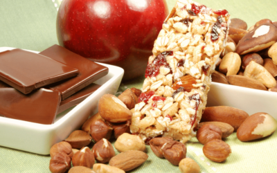 10 Healthy Snacks to Keep at Your Desk